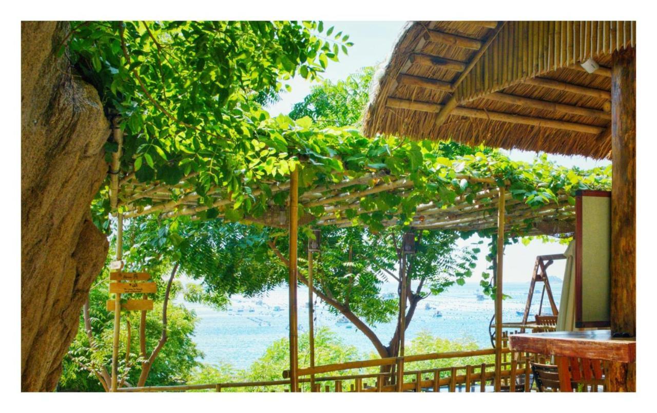 Escalade Experience Hotel Cam Ranh Exterior photo